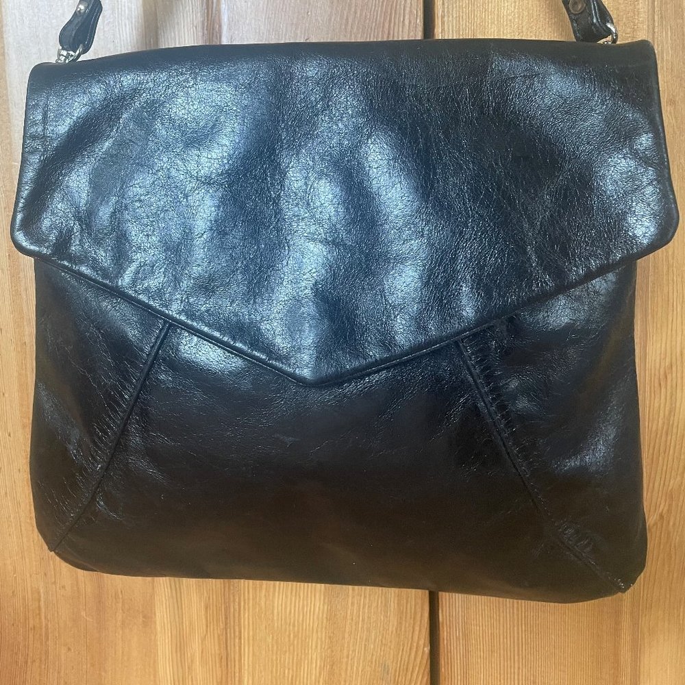 Tano shiny black leather shoulder bag